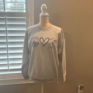 Peace, Love, Wine sweatshirt, Gildan size M, light gray